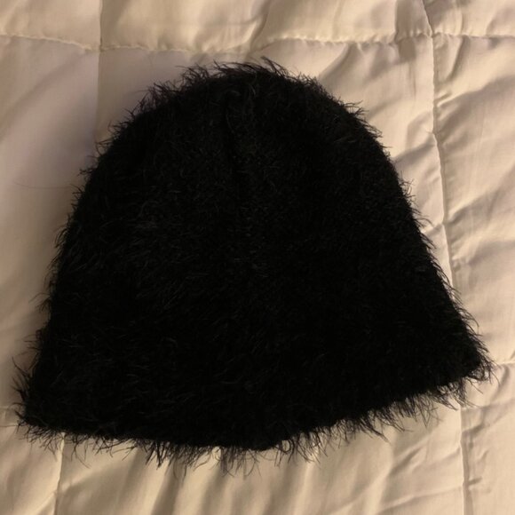 Teddy Fresh Fuzzy Mini Beanie [OS, Black] - Picture 2 of 5